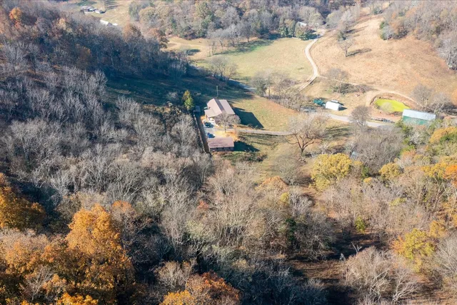 $650,000 | 3885 Delina Road, Cornersville, TN 37047