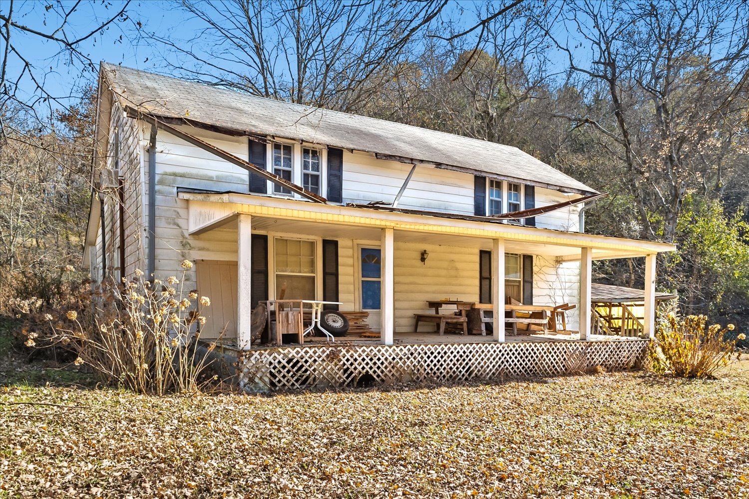 3885 Delina Road Cornersville, TN 37047 - Photo 65 of 67 a front view of a house with a yard