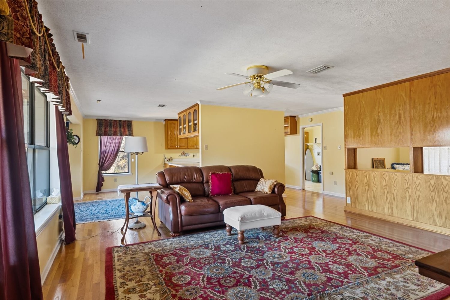 3885 Delina Road Cornersville, TN 37047 - Photo 7 of 67 a living room with furniture and a rug