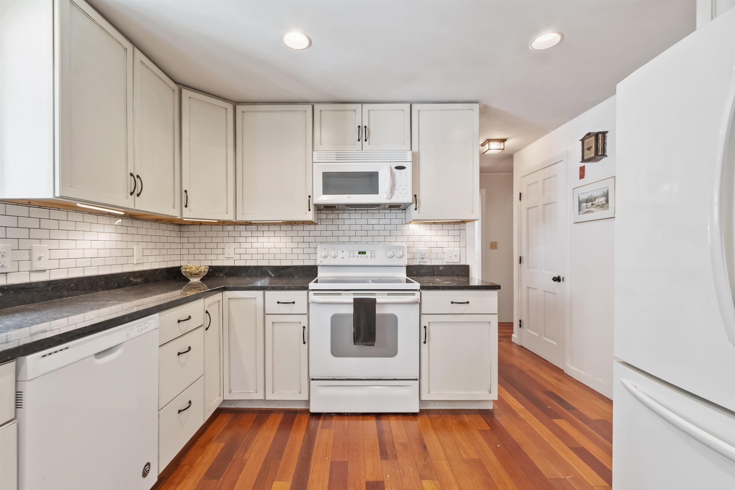 140 Pioneer Road Rye, NH 03870 - Photo 25 of 49 Gallery Image 25