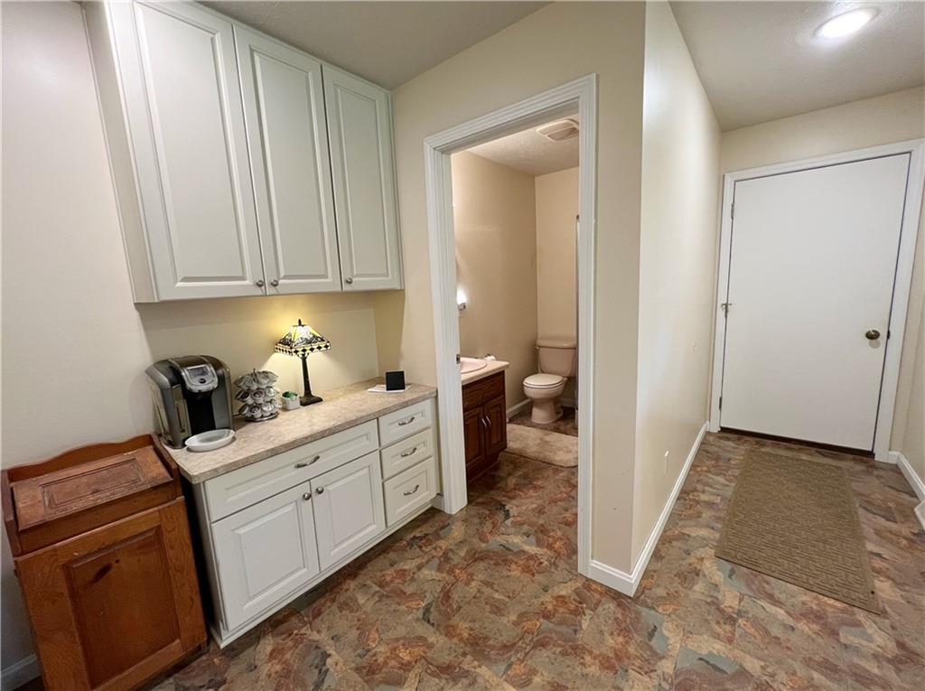 416 Nutt Road Grove City, PA 16127 - Photo 27 of 35 Gallery Image 27