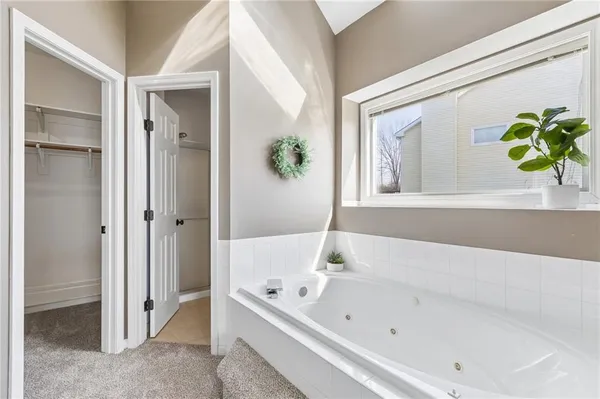 $425,000 | 6 Timber Creek Drive, Platte City, MO 64079