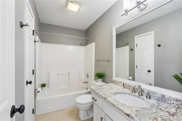 $425,000 | 6 Timber Creek Drive, Platte City, MO 64079