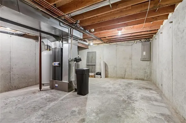 $425,000 | 6 Timber Creek Drive, Platte City, MO 64079