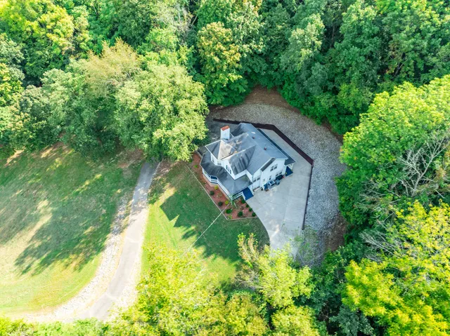 $729,900 | 4238 Pulaski Highway, Culleoka, TN 38451
