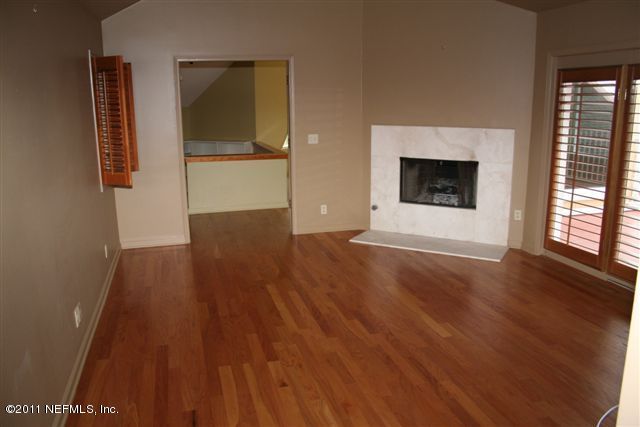 3225 Old Barn Road East Ponte Vedra Beach, FL 32082 - Photo 8 of 11 master bedroom