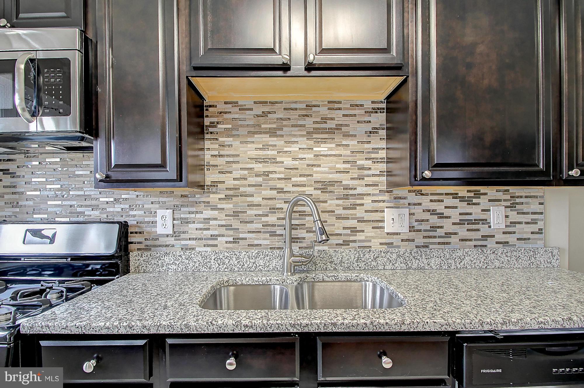 5919 Glenkirk Road Baltimore, MD 21239 - Photo 10 of 30 Kitchen