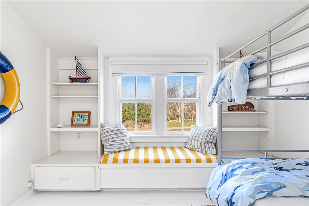 26 East Hills Road Westerly, RI 02891 - Photo 38 of 46