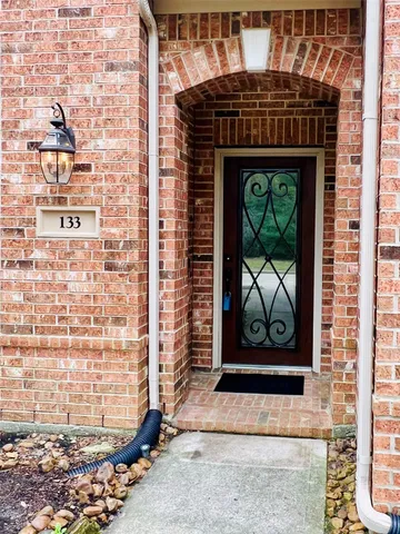 $2,550 | 133 East Montfair Boulevard, The Woodlands, TX 77382