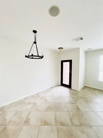 $2,550 | 133 East Montfair Boulevard, The Woodlands, TX 77382