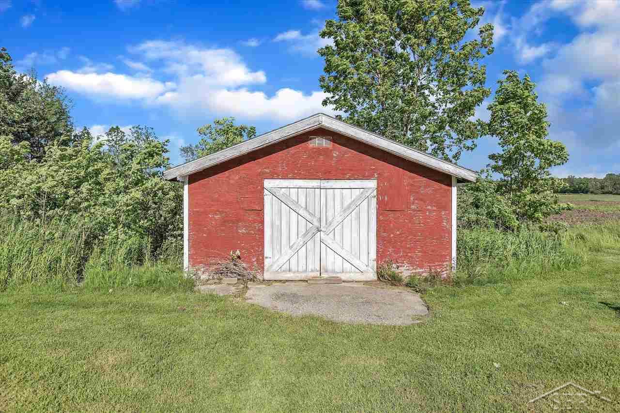3627 Flajole Road Midland, MI 48642 - Photo 34 of 39 50076957-33.JPG