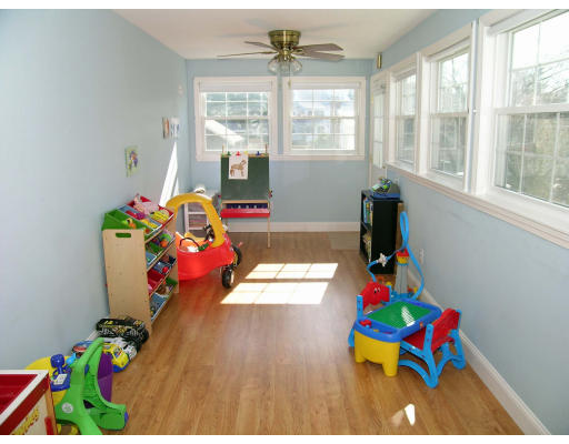 43 Hamilton Road Belmont, MA 02478 - Photo 8 of 17 Gallery Image 8