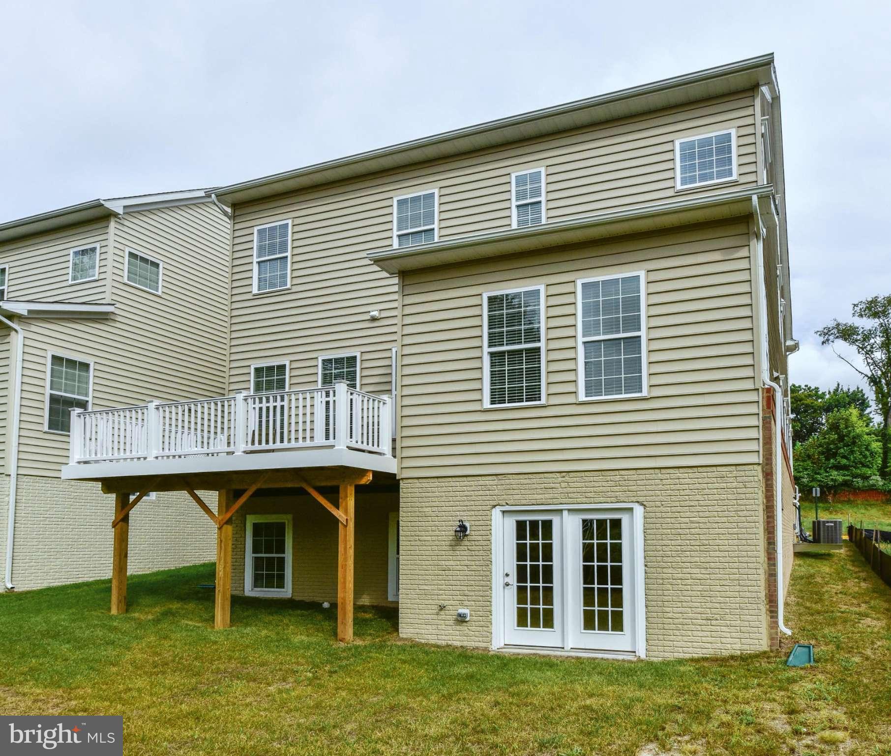7307 Hayfield Road Alexandria, VA 22315 - Photo 23 of 23 Exterior (Rear)