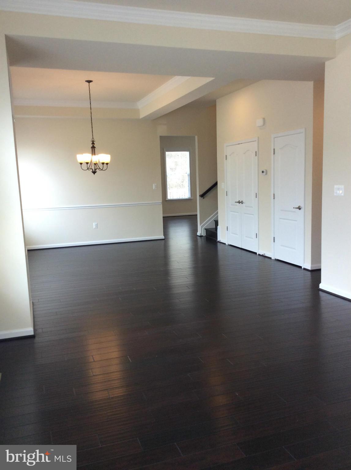 7307 Hayfield Road Alexandria, VA 22315 - Photo 6 of 23 Dining Room