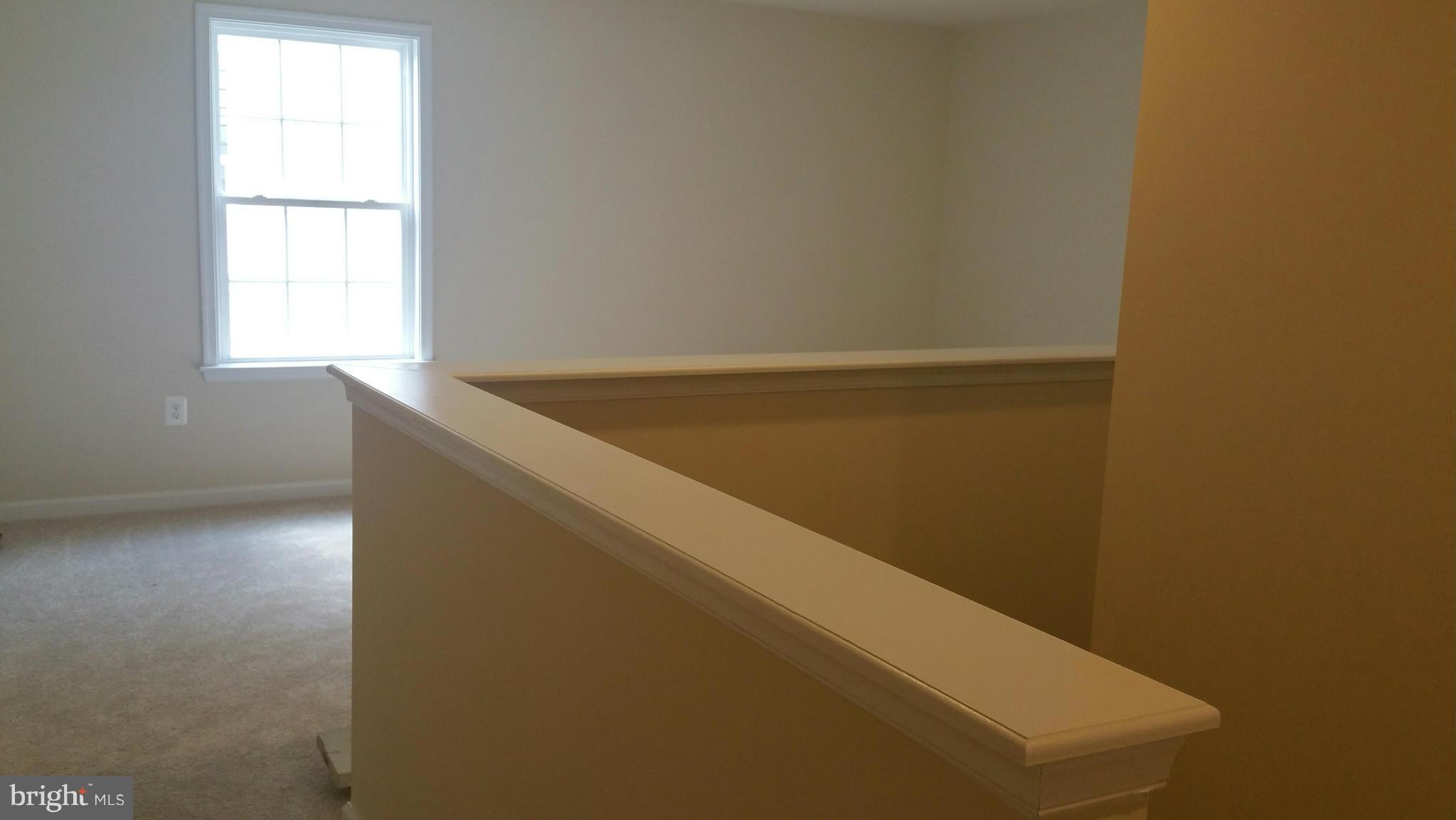 7307 Hayfield Road Alexandria, VA 22315 - Photo 10 of 23 Interior (General)