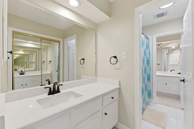 $500,000 | 4210 Olive Oak Court, Houston, TX 77059