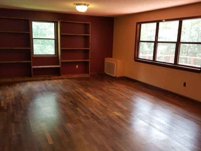 897 Chattanooga Road Cohutta, GA 30710 - Photo 3 of 10 Living Room