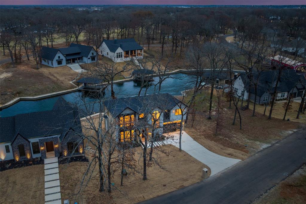 116 Pinnacle Club Drive Mabank, TX 75156 - Photo 3 of 40 an outdoor space with seating