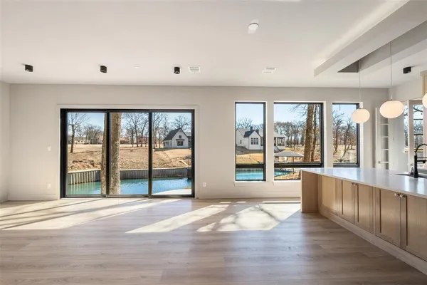 $1,290,000 | 116 Pinnacle Club Drive, Mabank, TX 75156