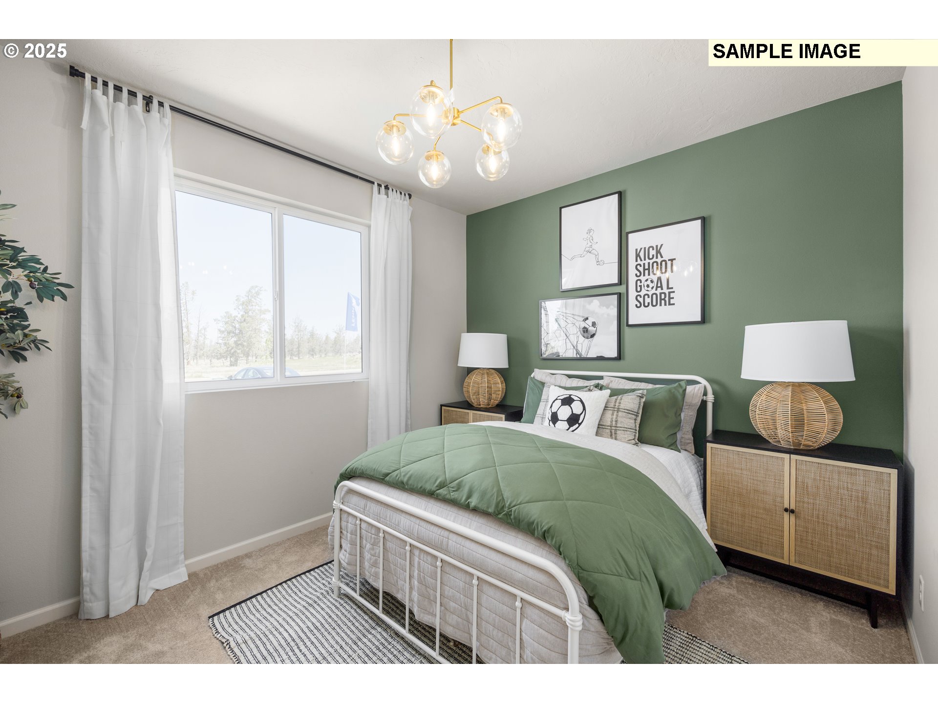 4301 Hackamore Court Southeast Albany, OR 97322 - Photo 15 of 24 a bedroom with a bed and a painting on the wall