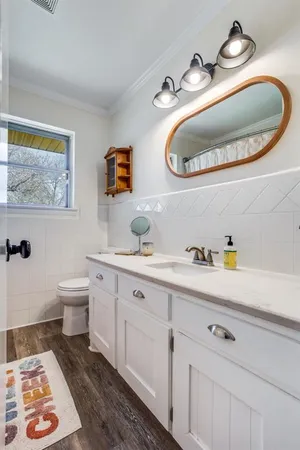 $2,400 | 11123 Paddock Circle, Dallas, TX 75238