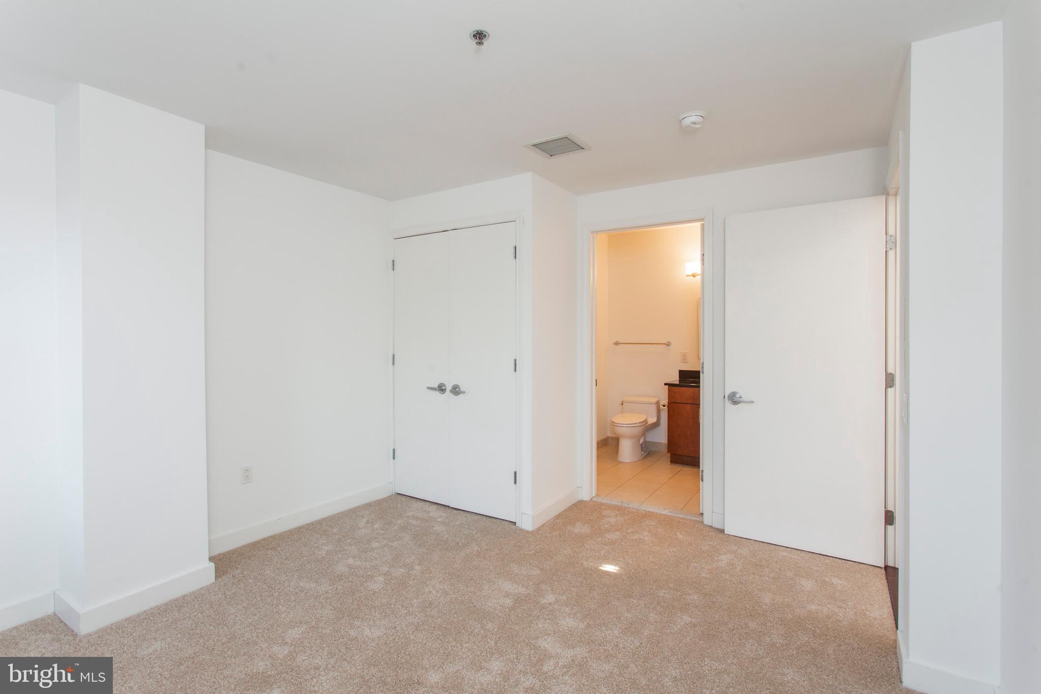 22 North Front Street, Unit PH1 Philadelphia, PA 19106 - Photo 18 of 42 a view of an empty room