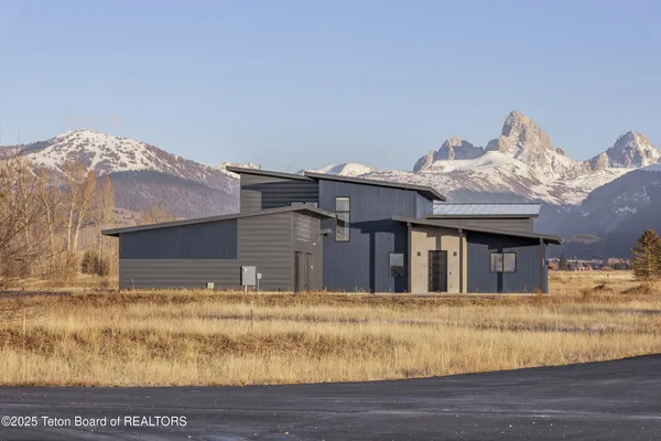 $2,495,000 | 1404 Canyon Sunrise, Driggs, ID 83422