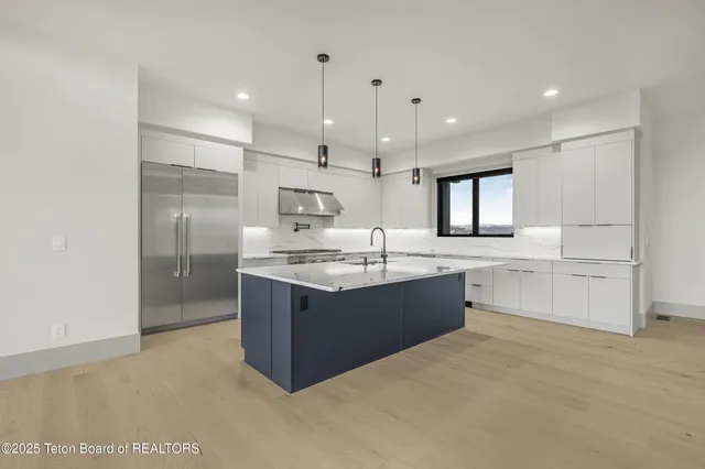 $2,495,000 | 1404 Canyon Sunrise, Driggs, ID 83422