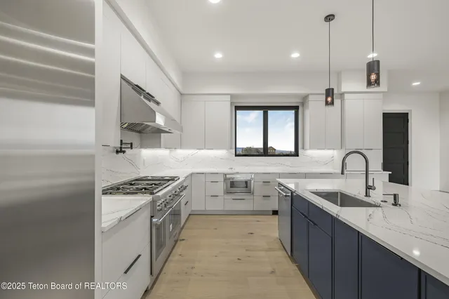 $2,495,000 | 1404 Canyon Sunrise, Driggs, ID 83422