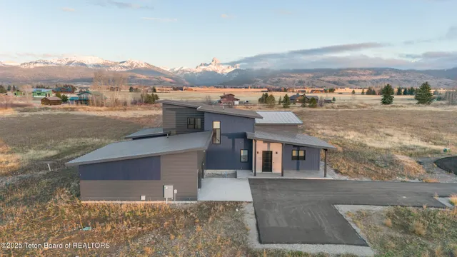 $2,495,000 | 1404 Canyon Sunrise, Driggs, ID 83422
