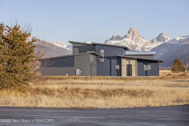 $2,495,000 | 1404 Canyon Sunrise, Driggs, ID 83422
