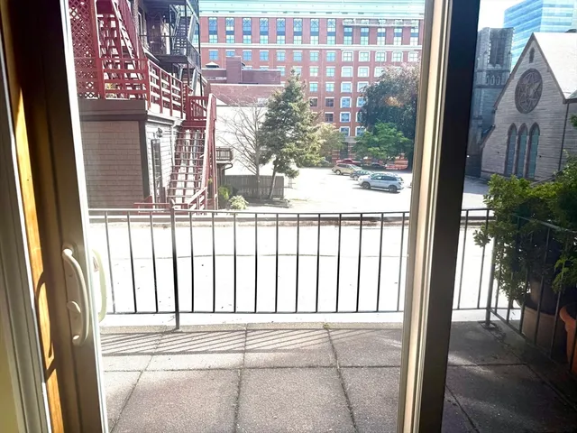 $1,800 | 44 Elm Street, Unit 103, Worcester, MA 01609