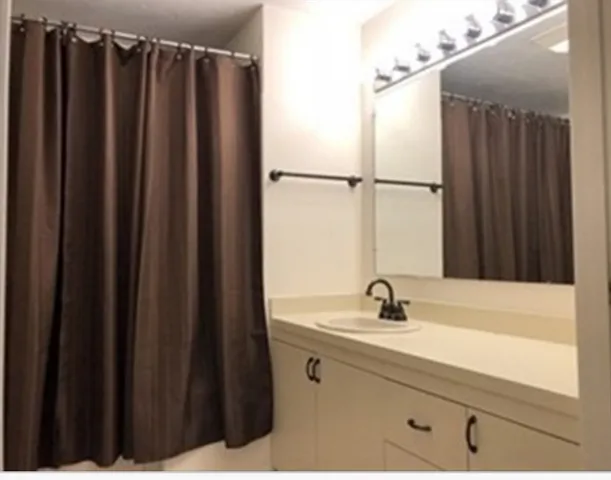 $1,800 | 44 Elm Street, Unit 103, Worcester, MA 01609