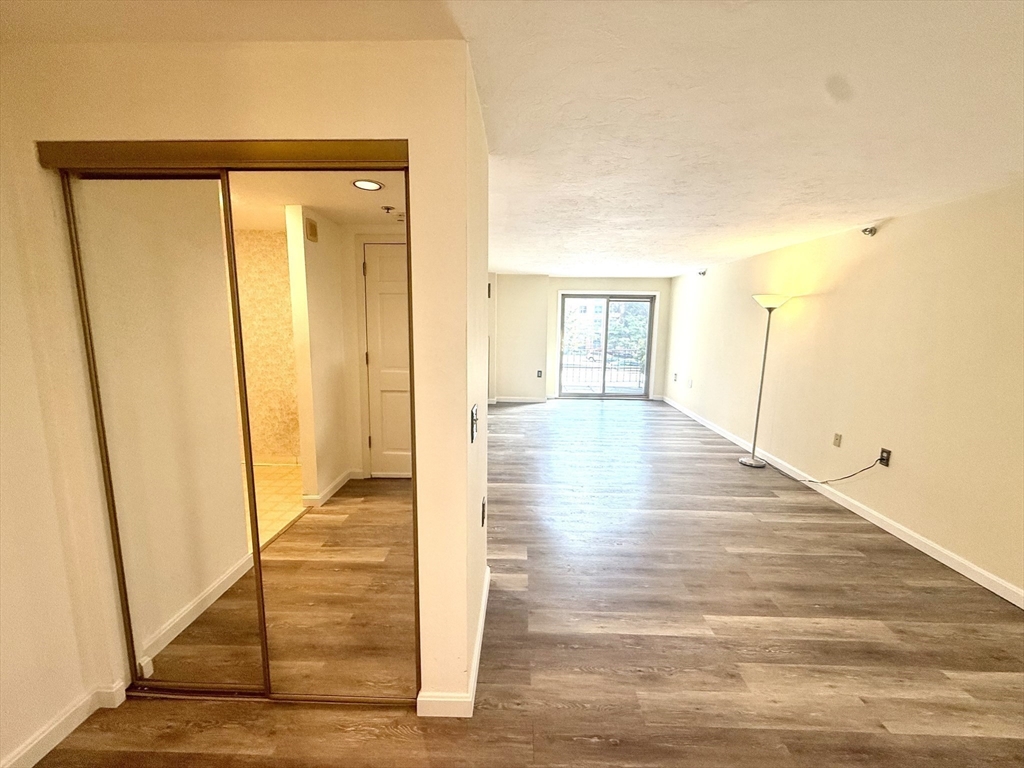 44 Elm Street, Unit 103 Worcester, MA 01609 - Photo 9 of 19