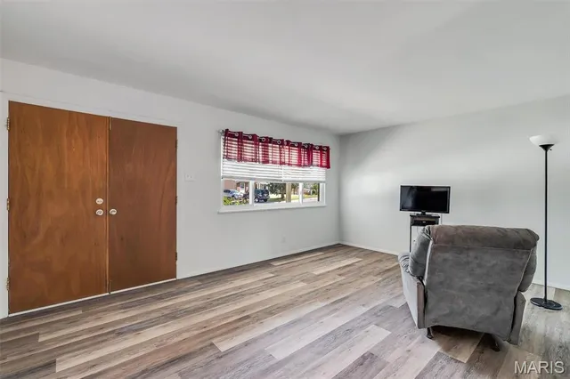 $269,000 | 2639 Glenoak Drive, Maryland Heights, MO 63043