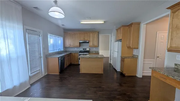 $2,800 | 2237 Traywick Chase, Alpharetta, GA 30004