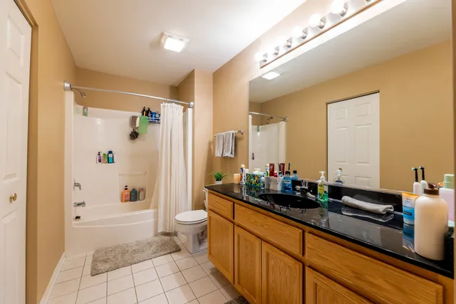 $359,900 | 1114 Kylemore Court, Joliet, IL 60431