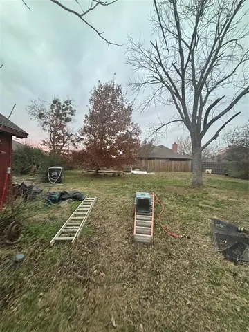 $245,000 | 311 Edgewood Drive, Krum, TX 76249