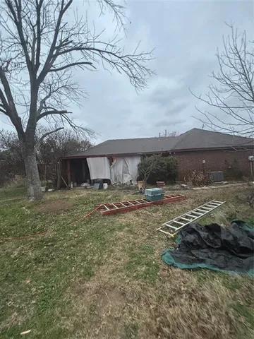 $245,000 | 311 Edgewood Drive, Krum, TX 76249