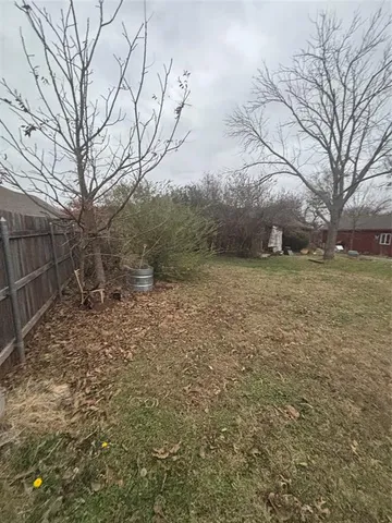 $245,000 | 311 Edgewood Drive, Krum, TX 76249