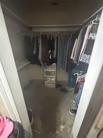 $245,000 | 311 Edgewood Drive, Krum, TX 76249