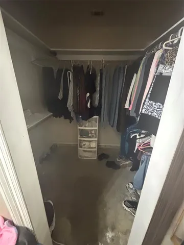 $245,000 | 311 Edgewood Drive, Krum, TX 76249