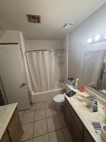 $245,000 | 311 Edgewood Drive, Krum, TX 76249