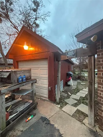 $245,000 | 311 Edgewood Drive, Krum, TX 76249