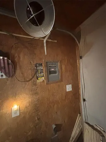 $245,000 | 311 Edgewood Drive, Krum, TX 76249