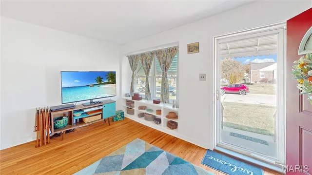 $242,000 | 4352 Steins Street, St. Louis, MO 63116