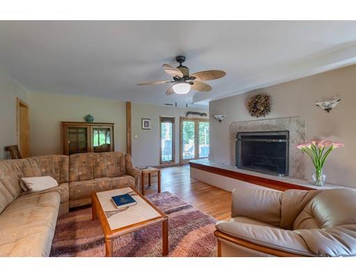 610 Main Street Boxford, MA 01921 - Photo 6 of 39
