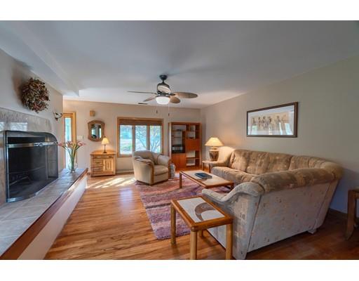 610 Main Street Boxford, MA 01921 - Photo 7 of 39