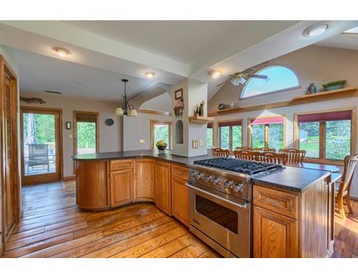 610 Main Street Boxford, MA 01921 - Photo 9 of 39