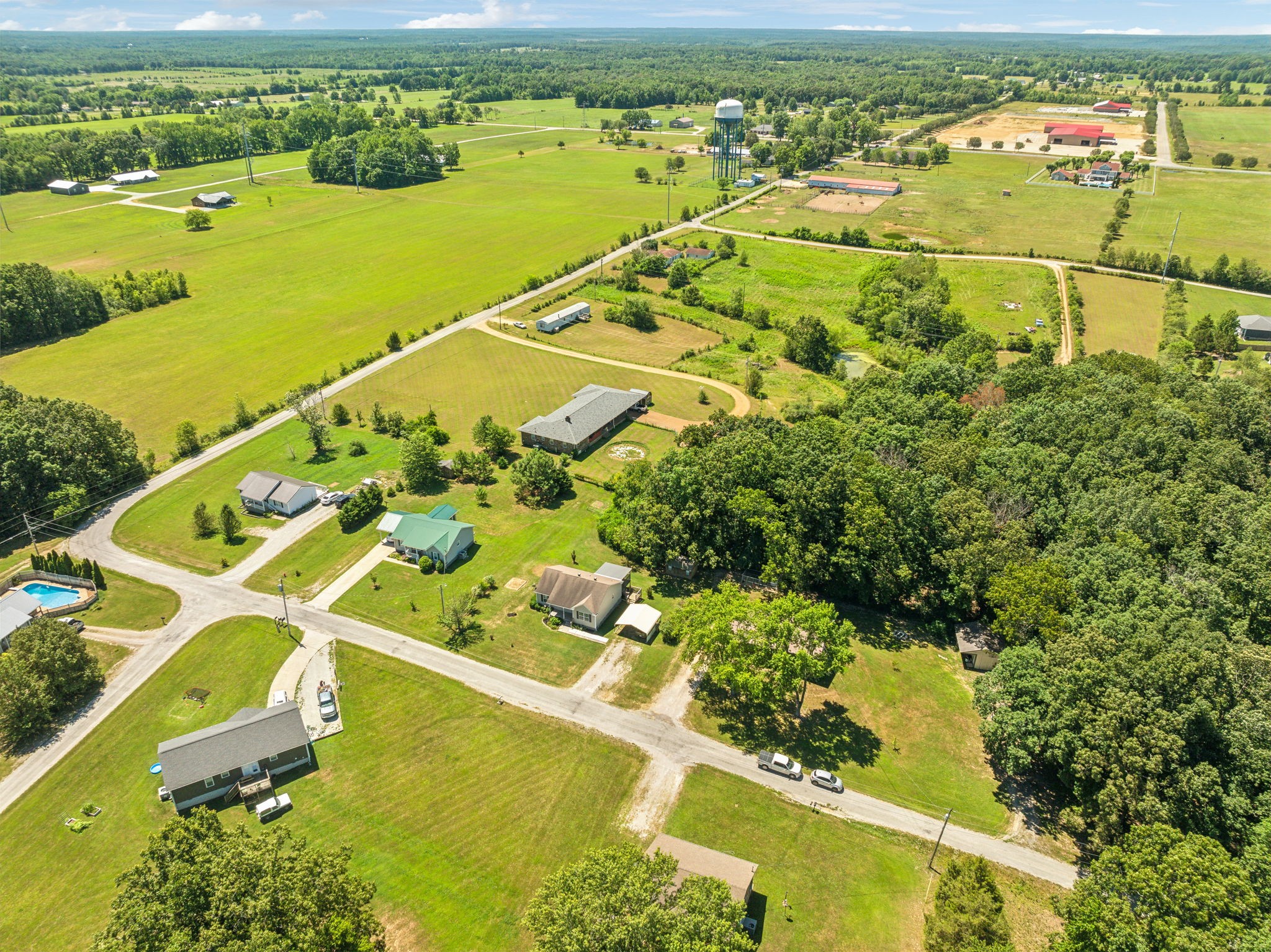 215 Hurst Road Hohenwald, TN 38462 - Photo 16 of 43 Gallery Image 16